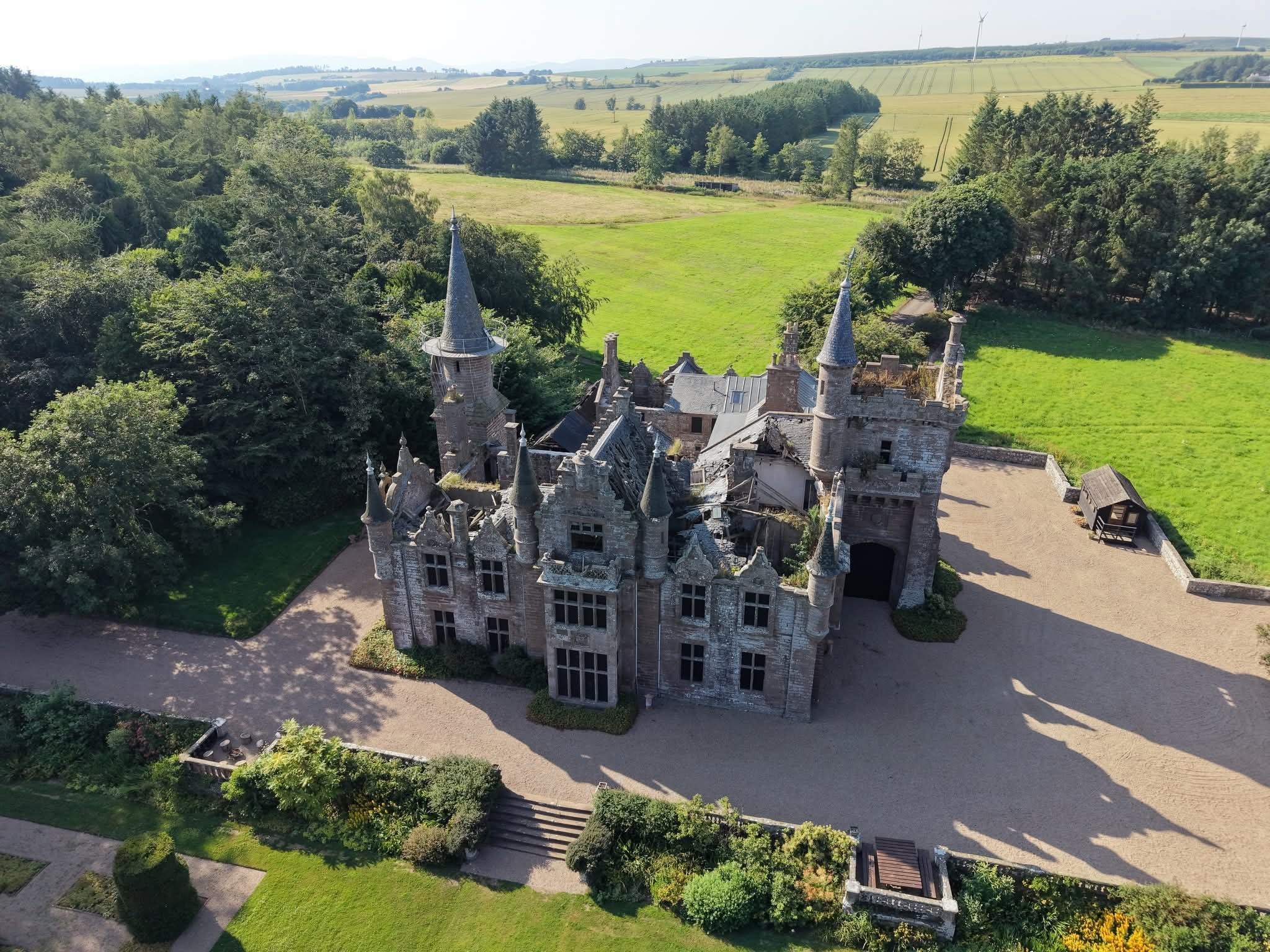 S Drone Travel Explore 2